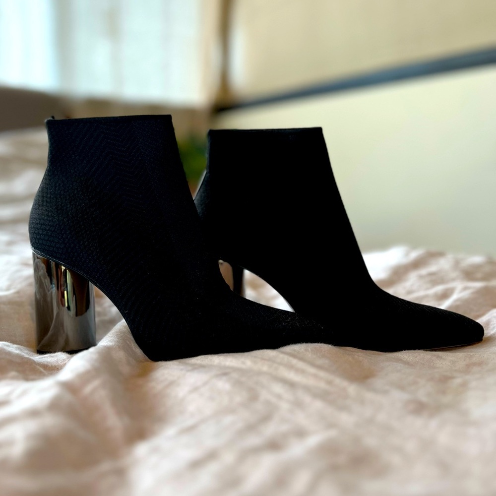 Zara Sock-Style Booties Black Size 40 NWOT